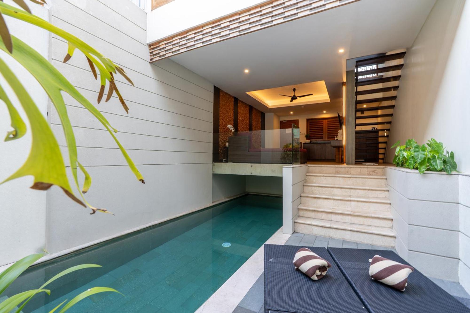 One-Bedroom Villa Private Pool Bathtub