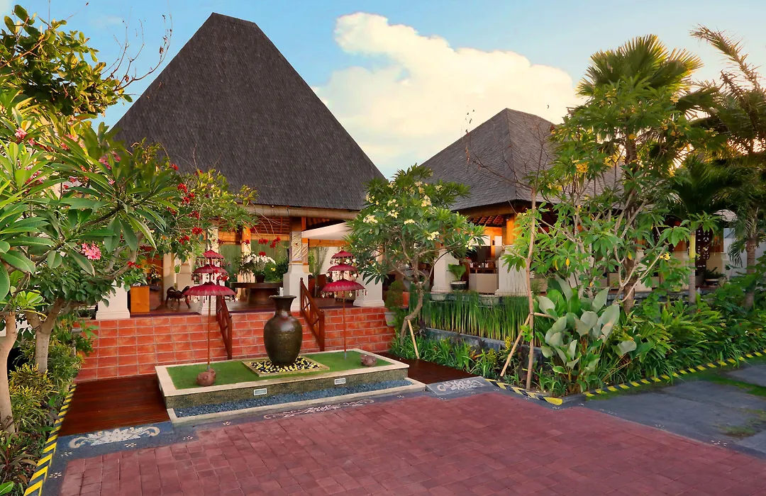 Villa Kayu Raja-1